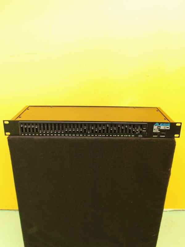 Alesis S-31Q Graphic Equalizer